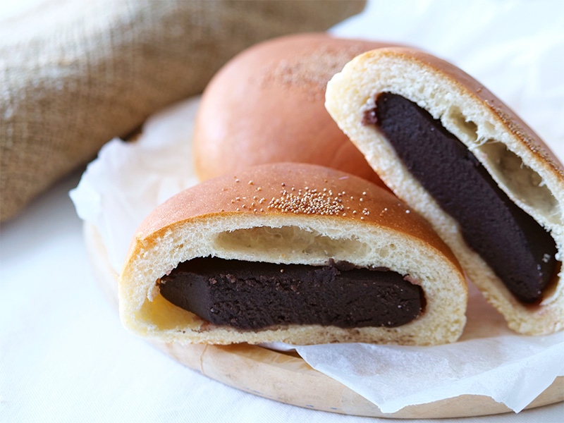 黒ごまあんぱん